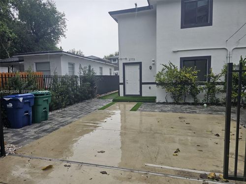2773 Nw 43rd Ter, Miami, FL, 33142-4549 | Card Image
