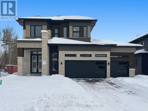 3141 Searidge St, Severn, ON, L3V8P9 | Card Image