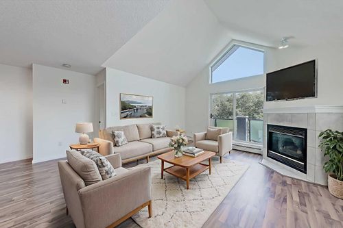 411-30 Sierra Morena Mews Sw, Calgary, AB, T3H3K7 | Card Image