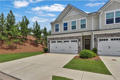 256 Salt Lake Ln, Hoschton, GA, 30548-2816 | Card Image