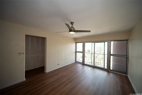 1104-2440 Date St, Honolulu, HI, 96826-4628 | Card Image