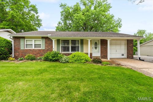 309 Dogwood Ln, Fairview Heights, IL, 62208-2411 | Card Image