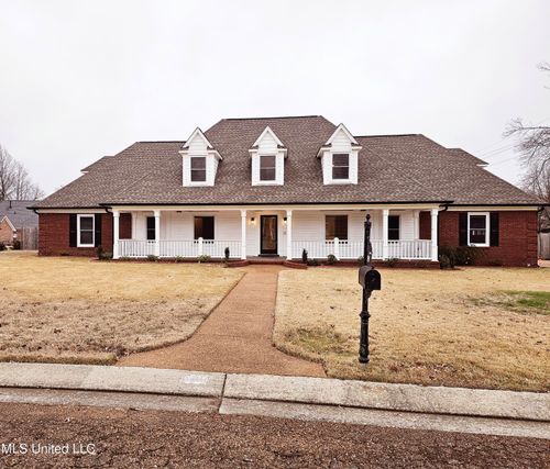 990 Eagle Ridge Cv, Hernando, MS, 38632-7214 | Card Image
