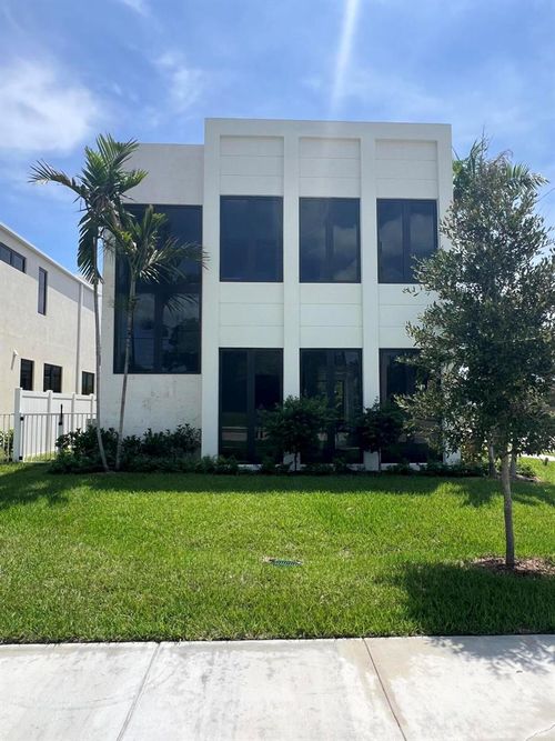 735 Se 4th Ave, Delray Beach, FL, 33483-3410 | Card Image