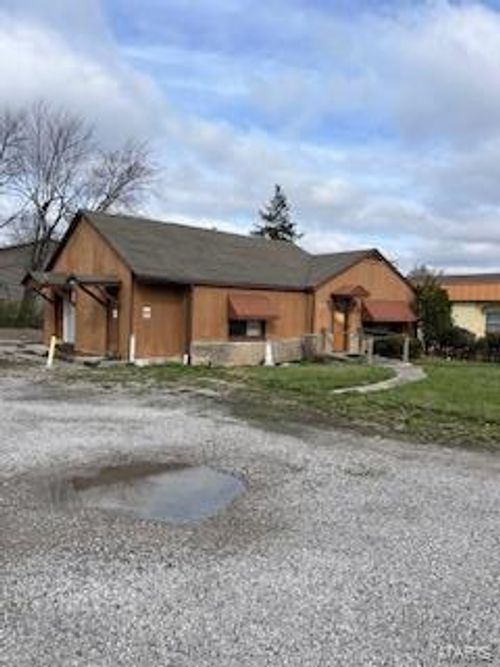 a-5105 N Illinois St, Fairview Heights, IL, 62208-3455 | Card Image