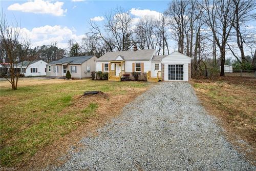 1422 Valley Ridge Dr, High Point, NC, 27260-7833 | Card Image