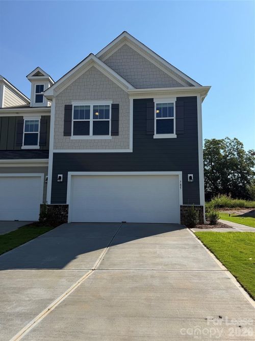 131-785 Kitfox Dr Nw, Concord, NC, 28027-8999 | Card Image