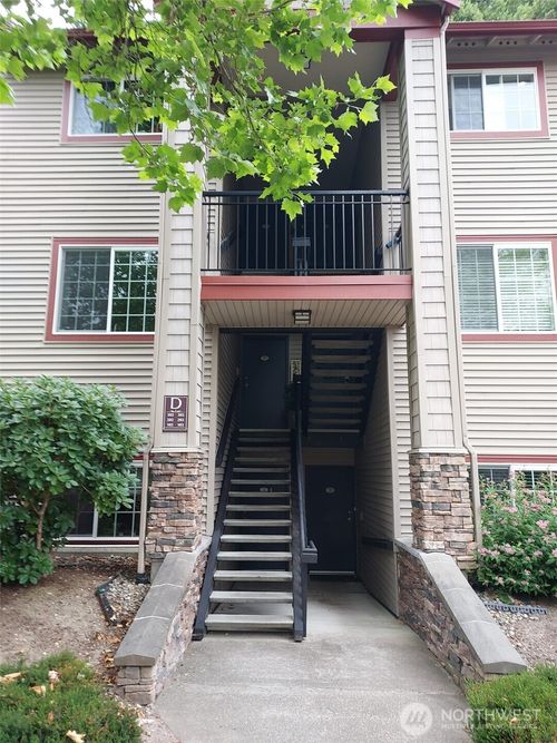 apt-d202-25025 Se Klahanie Blvd, Sammamish, WA, 98029-5618 | Card Image