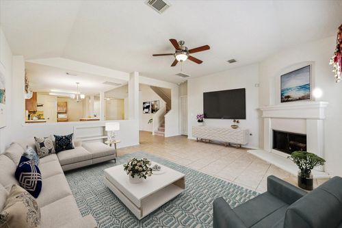 15018 Sugar Peak Dr, Sugar Land, TX, 77498-5370 | Card Image