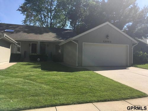 12063 Burdette Cir, Omaha, NE, 68164-3425 | Card Image