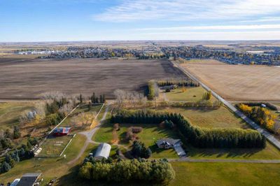 1508 Township Road 302, House detached with 4 bedrooms, 3 bathrooms and null parking in Carstairs AB | Image 2