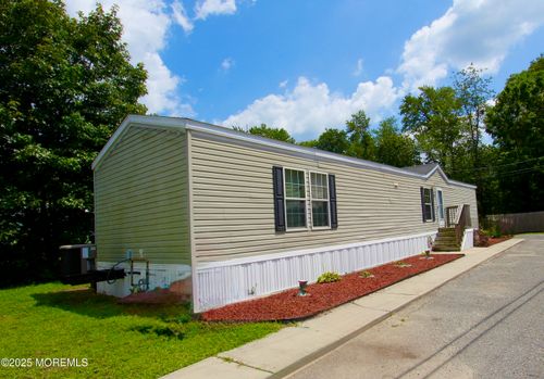 10 Citrus Ln, Howell, NJ, 07731-1158 | Card Image