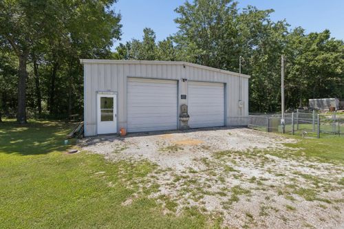 322 E Dunlap St, Stockton, MO, 65785-9632 | Card Image