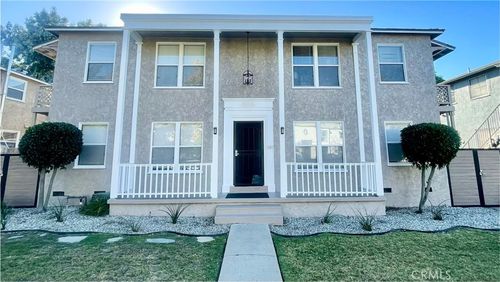 2-4333 Elm Ave, Long Beach, CA, 90802-4910 | Card Image