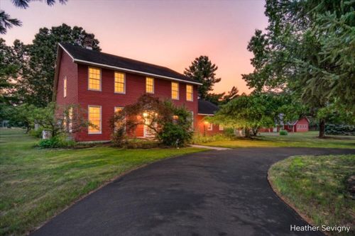 3274 Patterson Rd, Wayland, MI, 49348-9415 | Card Image