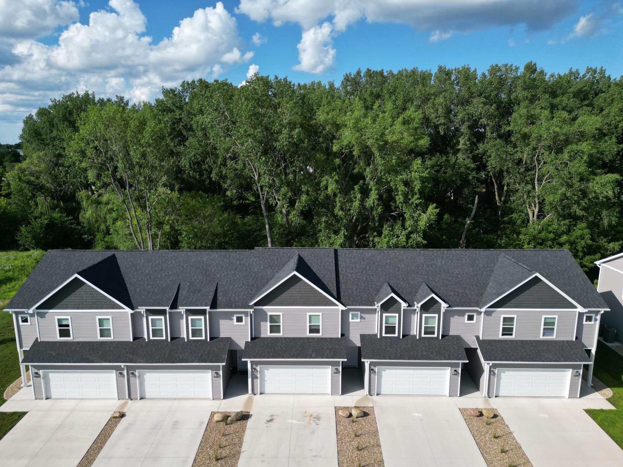 Spruce Creek Dr, Cedar Falls, IA 50613