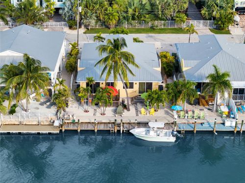 461 3rd St, Key Colony Beach, FL, 33051 | Card Image