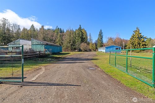 2210 Taylor Cutoff Rd, Sequim, WA, 98382-9205 | Card Image