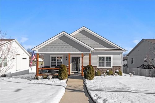 8465 Ottawa Street, De Soto, KS, 66018 | Card Image