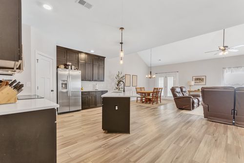 3012 Daphne Dr, Clarksville, TN, 37040-1496 | Card Image