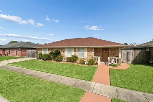 2212 Fable St, Meraux, LA, 70075-2819 | Card Image