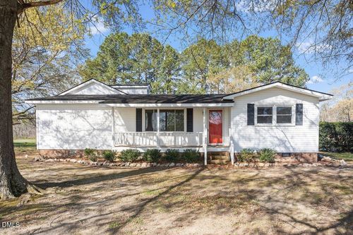 2 Howard Tant Rd, Zebulon, NC, 27597-6134 | Card Image