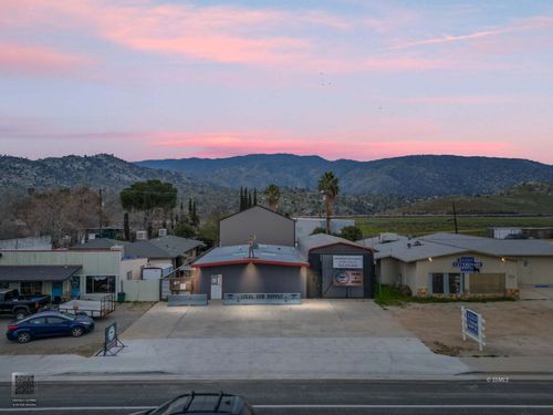 5209 Lake Isabella Blvd, Lake Isabella, CA, 93240-9642 | Card Image