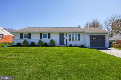 117 Whitney Rd, LANCASTER, PA, 17603-7021 | Card Image
