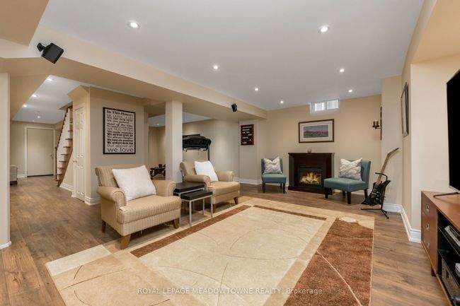 206 Eaton St, House other with 5 bedrooms, 4 bathrooms and 2 parking in Georgetown ON | Image 27