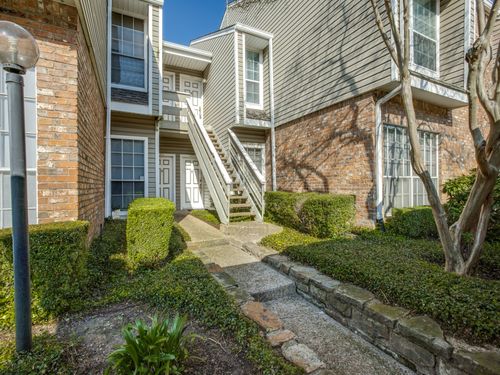204-8550 Fair Oaks Xing, Dallas, TX, 75243-8021 | Card Image