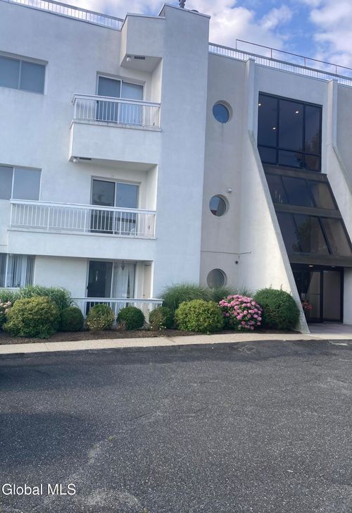 190-170190 Schofield St, Bronx, NY, 10464-1562 | Card Image