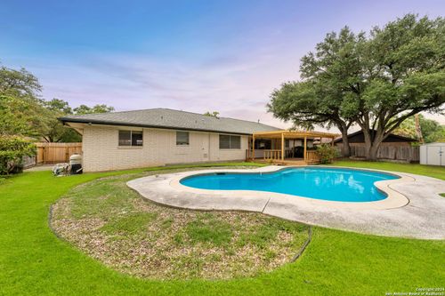 6318 Cypress Crk, Windcrest, TX, 78239 | Card Image