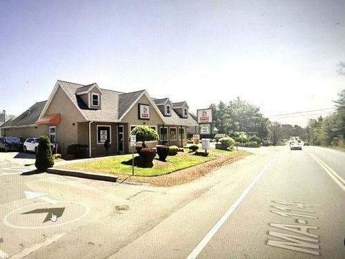 323 N Main St, Middleton, MA, 01949-1614 | Card Image