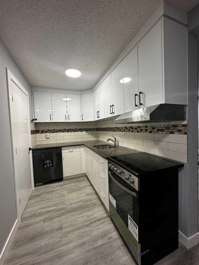 74 - 3809 45 Street Sw, Home with 3 bedrooms, 1 bathrooms and 1 parking in Calgary AB | Image 9