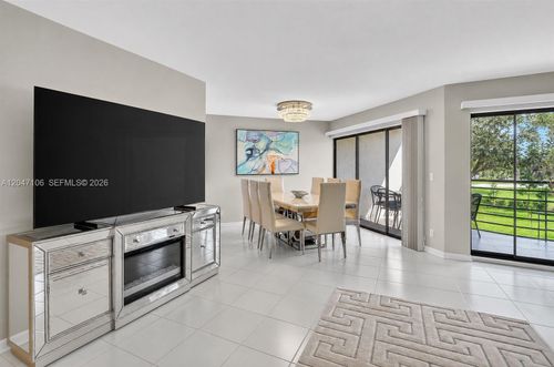 207-5901 Camino Del Sol, Boca Raton, FL, 33433-6538 | Card Image