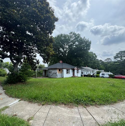 2416 Morton St, Charlotte, NC, 28208-5030 | Card Image