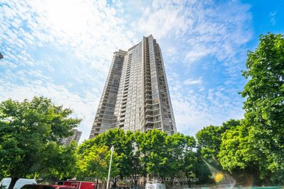 2803 - 45 Kingsbridge Garden Cir, Condo with 1 bedrooms, 1 bathrooms and 1 parking in Mississauga ON | Image 2