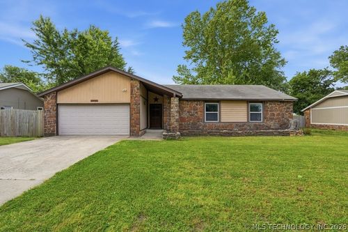20930 E 38th St S, Broken Arrow, OK, 74014-1222 | Card Image