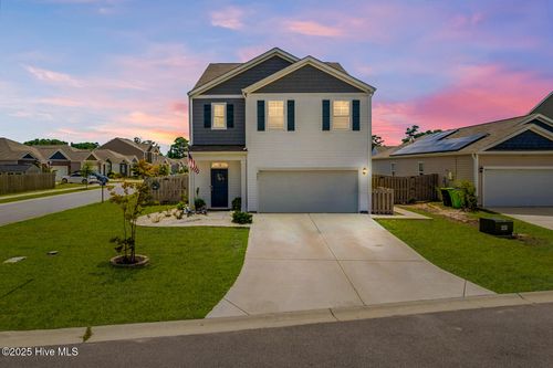 803 Airlie Vista Ln, Surf City, NC, 28445-0136 | Card Image