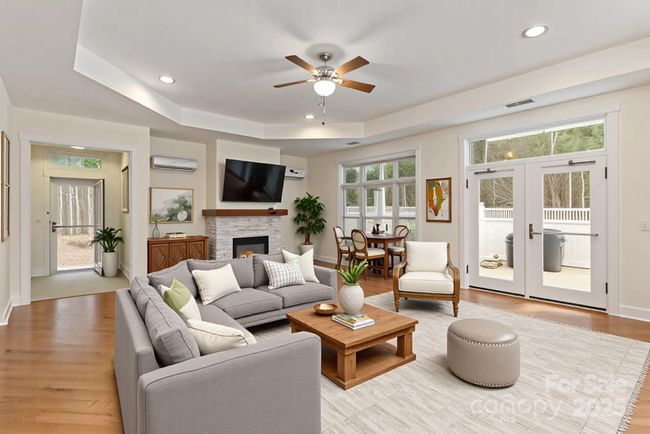 Great Room with Virtual Staging | Image 4