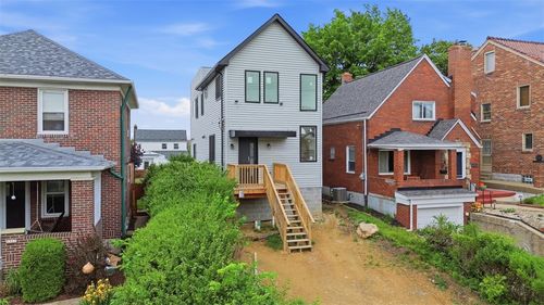 1361 Hawthorne St, Pittsburgh, PA, 15201-2048 | Card Image