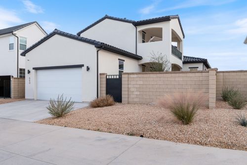 660 W Emerald Point Dr, St. George, UT, 84790-2702 | Card Image