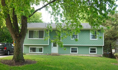 505 Woodmoor Dr, Round Lake Beach, IL, 60073-2139 | Card Image