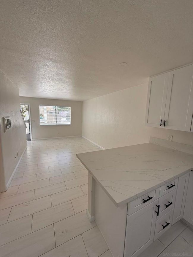 APT-2 - 1648 Oliver Ave, Townhouse with 2 bedrooms, 2 bathrooms and 1 parking in San Diego CA | Image 5