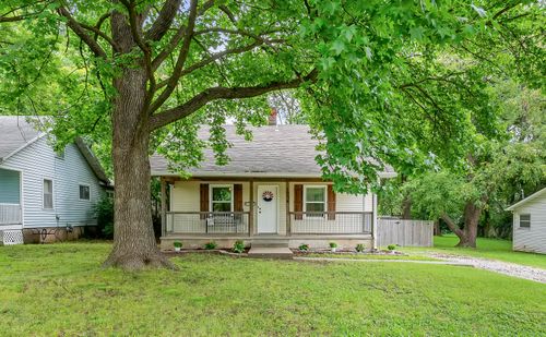 1034 N Clay Avenue, Springfield, MO, 65802 | Card Image