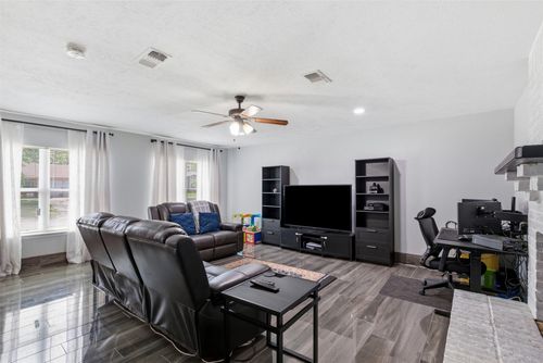 1505 Montclair St, Arlington, TX, 76015-1424 | Card Image