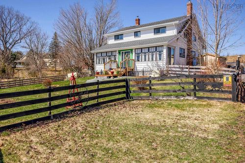 5989 Stellarton Trafalgar Rd, Riverton, NS, B0K1S0 | Card Image