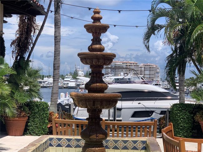 Great restaurant and pool amongst the amenities at the yacht club | Image 62