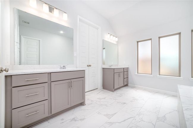 10419 Regal Pt, House other with 4 bedrooms, 3 bathrooms and 2 parking in Richmond TX | Image 18