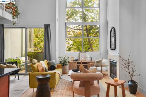 107-3960 Adeline St, Oakland, CA, 94607 | Card Image